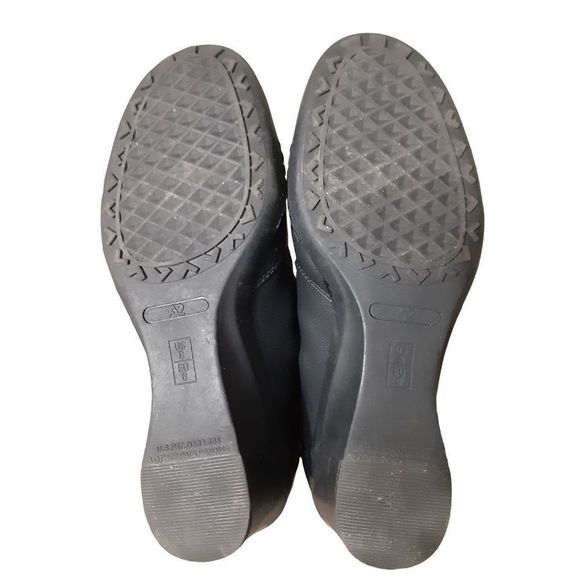 A2 Heelrest by Aerosoles black zipper ankle boot womans size 8. - Picture 7 of 7